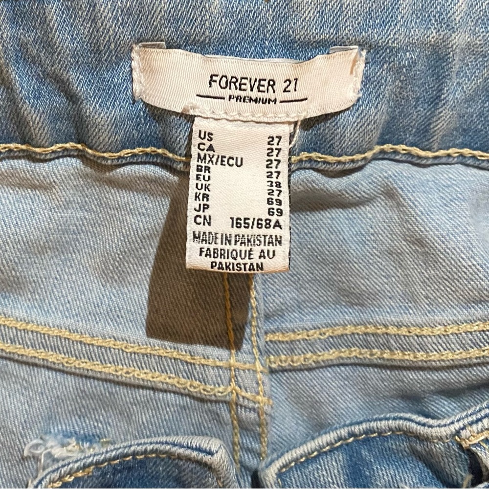 Forever 21 belted mini shorts - Picture 4 of 4
